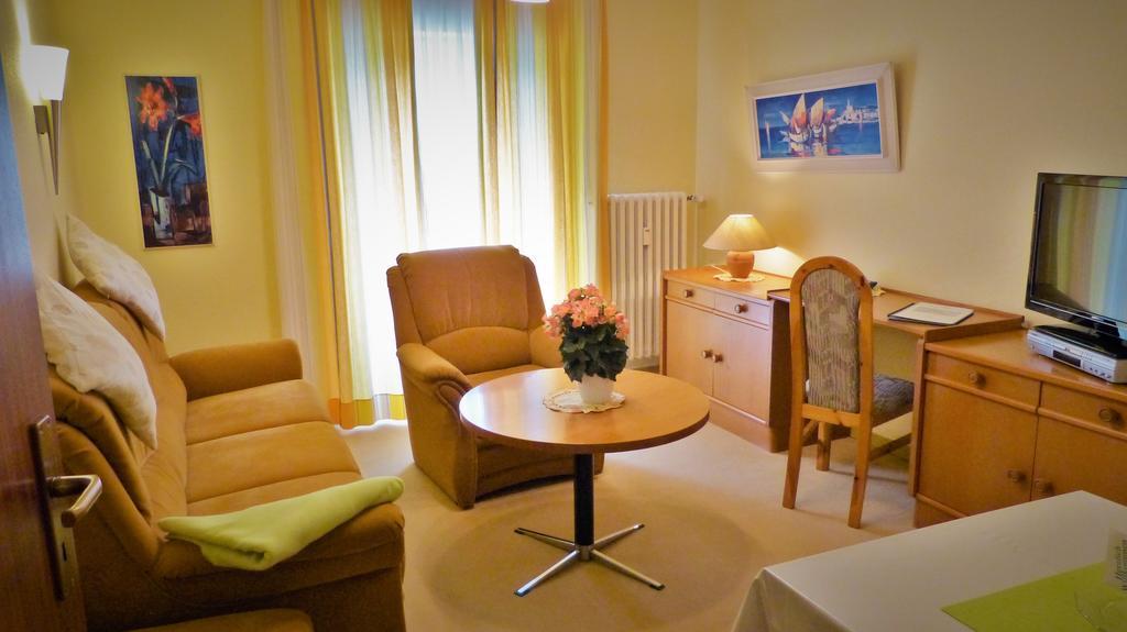 Hotel Am Kurpark Маленте Номер фото